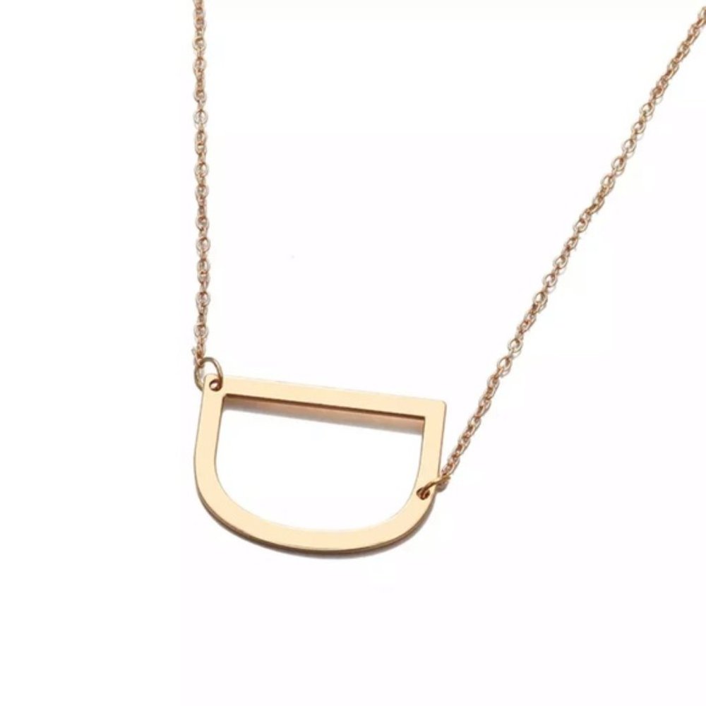 NWT gold "D" initial necklace